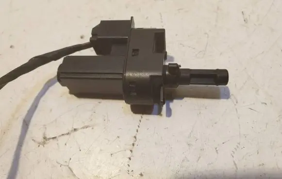 Clutch pedal sensor