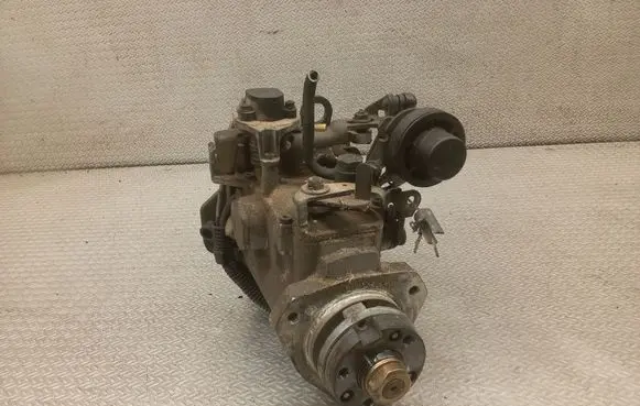Peugeot 206 Fuel injection high pressure pump R8448B410B