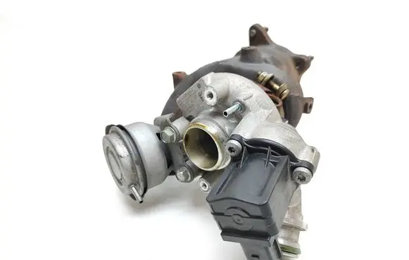 Audi A3 S3 A3 Sportback 8P Turbo 4937301004 03C145702C