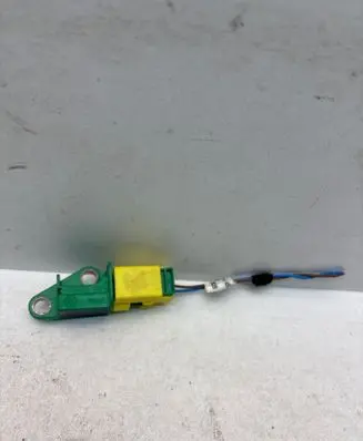 Skoda Octavia Mk2 (1Z) Airbag deployment crash/impact sensor 1K0909606D 5WK43273