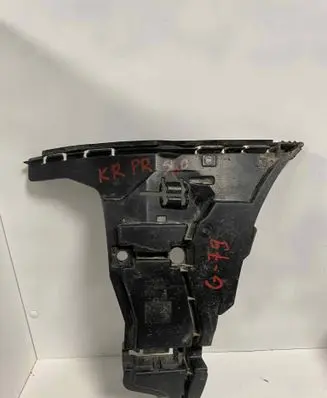 Front bumper mounting bracket