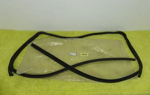 Smart ForFour II W453 Front door rubber seal 4537710098