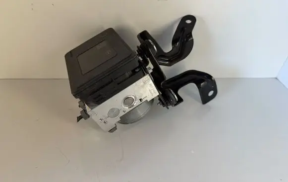 Ford Courier ABS Pump JY162C219AB