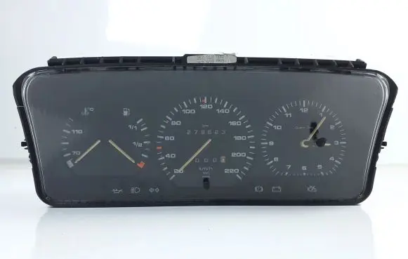 Volkswagen PASSAT B3 Speedometer (instrument cluster) 357919033R KL5493