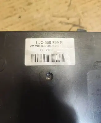 Volkswagen Golf IV Comfort/convenience module 1J0959799R 5DK00795250