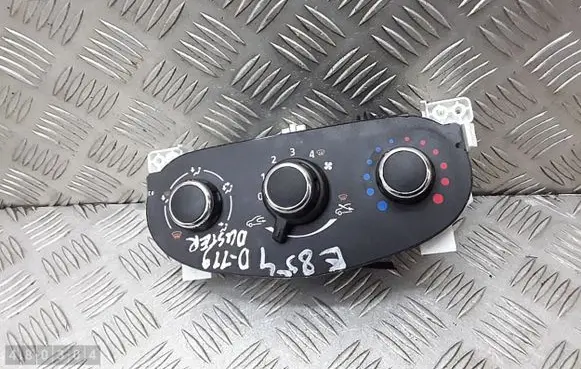 Dacia Duster Climate control unit 5hb01130911