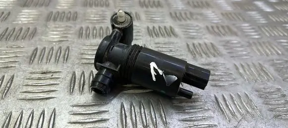Volvo XC60 Windscreen/windshield washer pump 1007149
