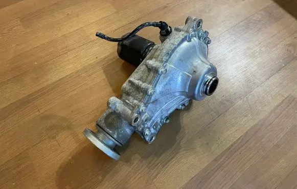 BMW X4 G02 Front differential 8487445