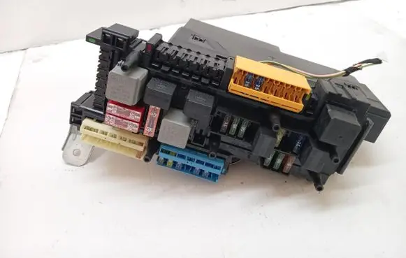 Mercedes-Benz C W204 Combustion control unit/module 2045451869