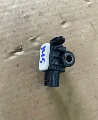 Nissan Juke I F15 Airbag deployment crash/impact sensor 988301EA0A