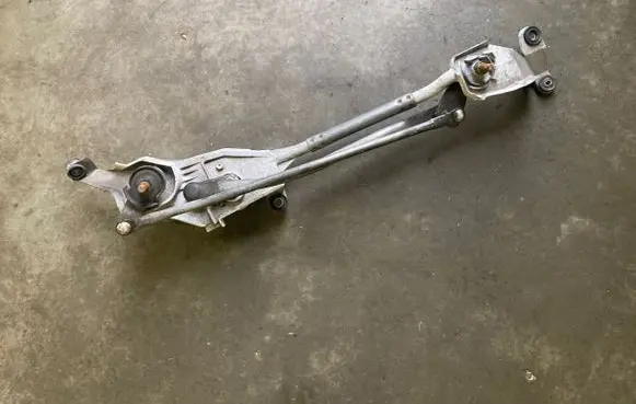 Mitsubishi Outlander Front wiper linkage and motor 1593000741