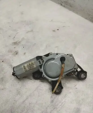 Audi A6 S6 C5 4B Rear window wiper motor 404430 8L0955711B 50274992