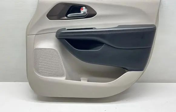 Chrysler Pacifica Front door card panel trim 6SZ392D2AD 564379325