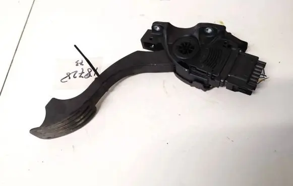 Ford Mondeo MK IV Accelerator throttle pedal 6g929f836rc 6g92-9f836-rc