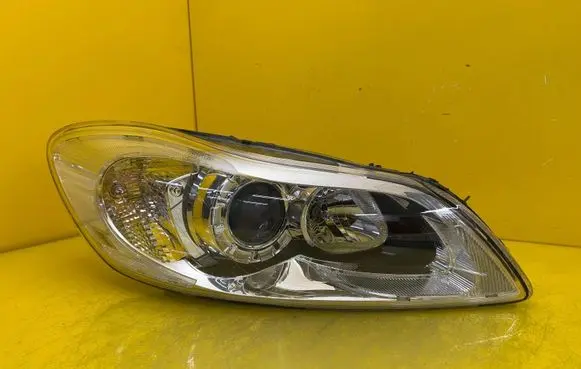 Volvo C30 Headlight/headlamp 