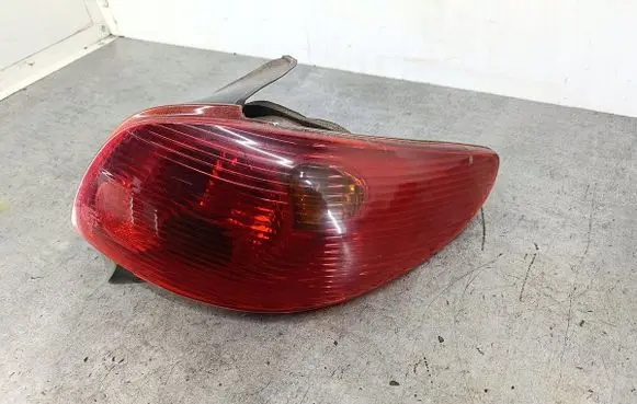 Peugeot 206 Rear/tail lights 015501931RRDEPO