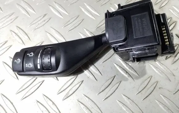 Ford C-MAX I Wiper control stalk 17D940 4M5T17A553BD