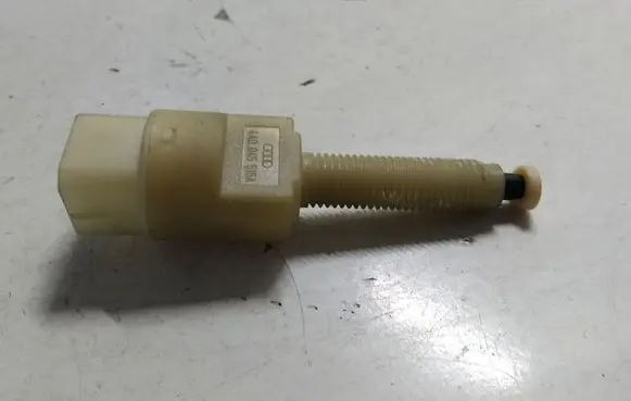 Audi A6 S6 C5 4B Brake pedal sensor switch 4A0945515A