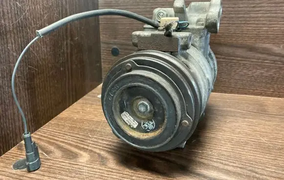 Iveco Daily 35 - 40.10 Air conditioning (A/C) compressor (pump) 4472207290 2473001880