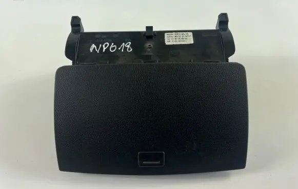 Mercedes-Benz C W204 Screen/display/small screen A2046801231
