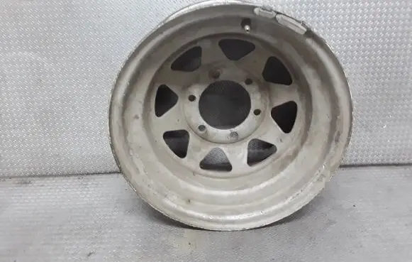 Nissan Patrol Y60 R15 steel rim 