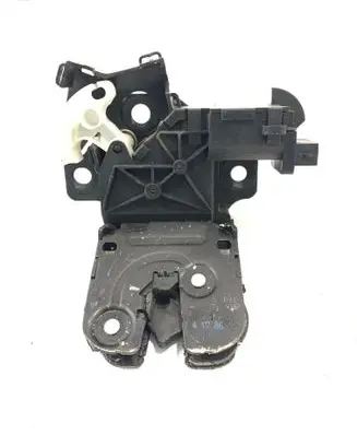 Audi A4 S4 B7 8E 8H Tailgate/trunk/boot lock/catch/latch 8P4827505B