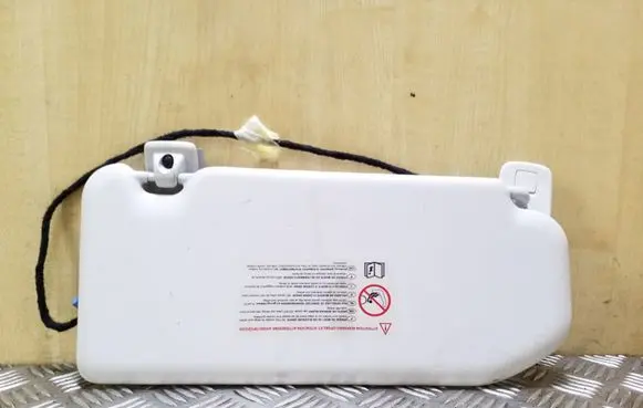 Peugeot 508 Sun visor