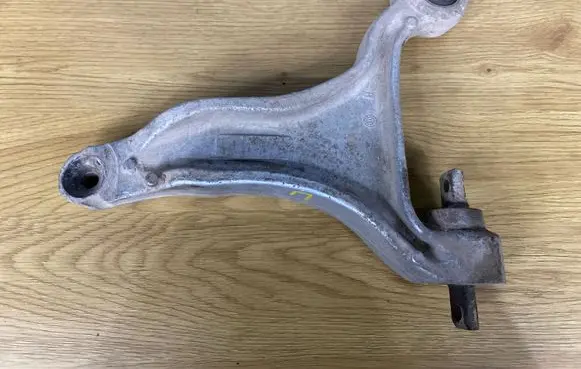 Volvo XC70 Front control arm 