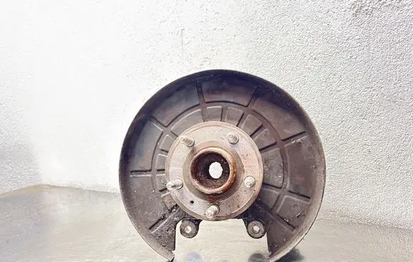 Opel Insignia A Rear wheel hub