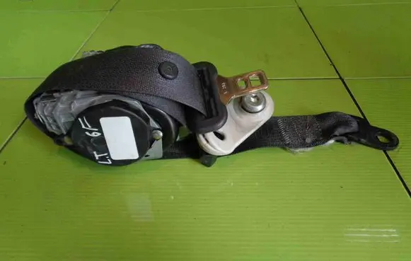 Jeep Compass Rear seatbelt 605884104C