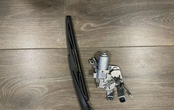 Honda Jazz IV GR Rear window wiper motor