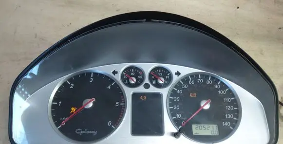 Ford Galaxy Speedometer (instrument cluster) 7M5920900K YM2110849