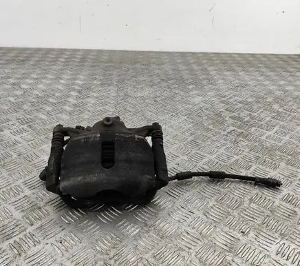 Audi Q2 - Front brake caliper 8V0615124