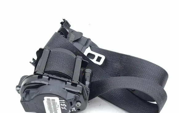 Jeep Cherokee Front seatbelt P1UU51DX9AB C0NE0RMS 1UU51