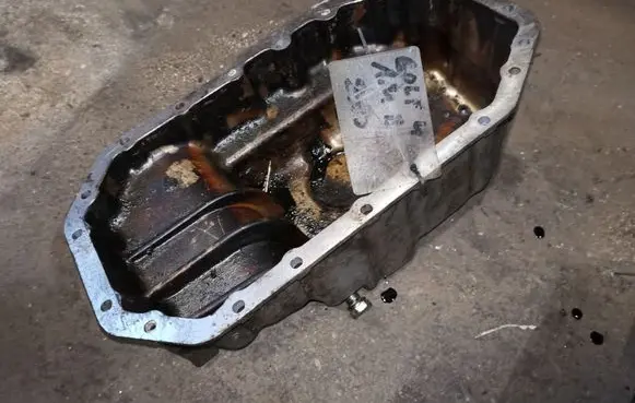 Volkswagen Golf IV Oil sump 030103603K