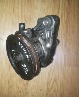 Honda Civic Power steering pump