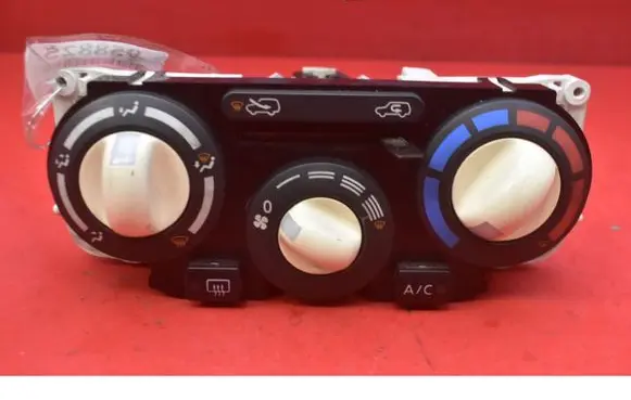Nissan Micra Climate control unit 27520-AX701