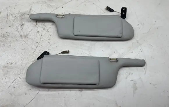 Mitsubishi 3000 GT Sun visor