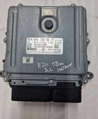 Mercedes-Benz E W211 Engine control unit/module A6421509077 1039S21474 0281014327