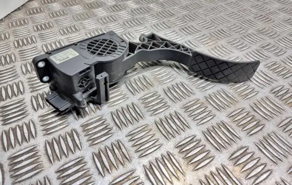 Skoda Roomster (5J) Accelerator throttle pedal 6Q1721503H 789204483YB3 0280755055