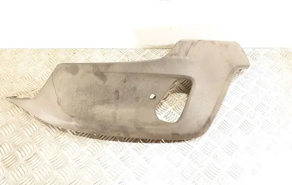 Volvo V40 Rear bumper corner part panel trim 31353342