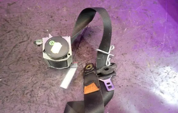 Ford Fusion Front seatbelt 2S6AA61294AE