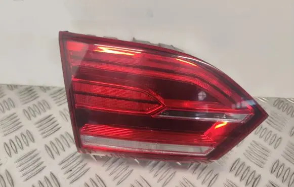 Volkswagen Jetta VI Tailgate rear/tail lights 5C6945307 5C6945307A