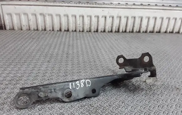 Toyota Yaris Engine bonnet/hood hinges