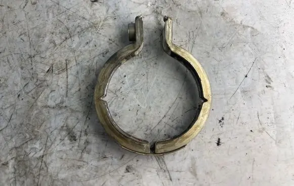 Jeep Grand Cherokee (WK) Muffler pipe connector clamp 
