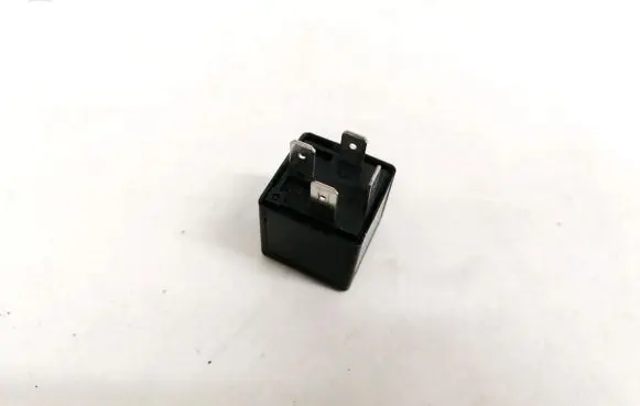 Opel Zafira A Other relay 90464760 V23134-K52-X220