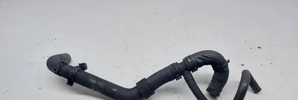 Volkswagen Touareg I Engine coolant pipe/hose