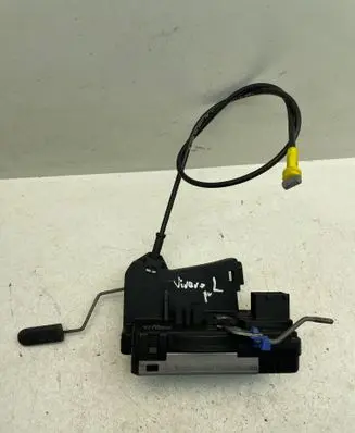 Opel Vivaro Front door lock 8200008247