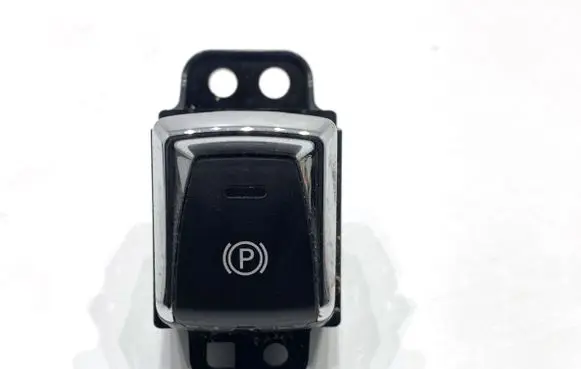 Nissan Qashqai Hand parking brake switch 