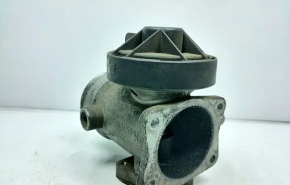 Mercedes-Benz C W203 EGR valve A6680900454